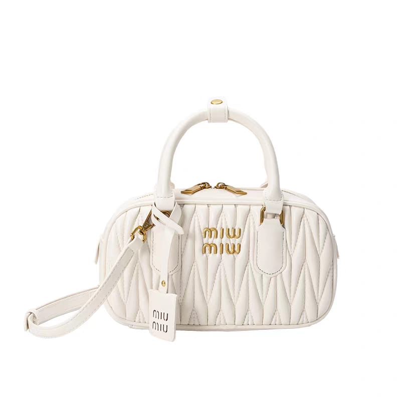 Matelassé Nappa Leather Shoulder White Bag