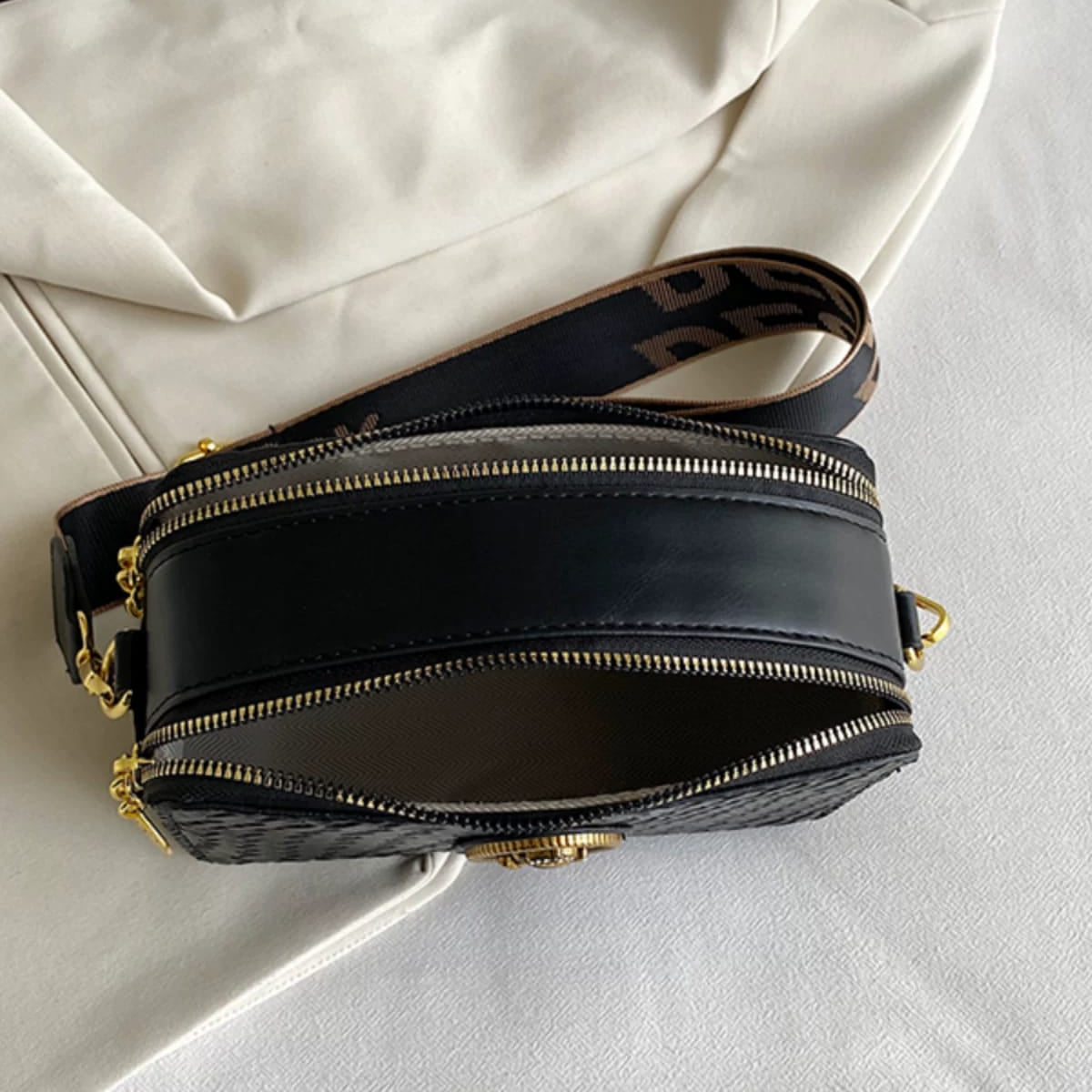 Metal Decorated Solid Color Simple Crossbody Bag