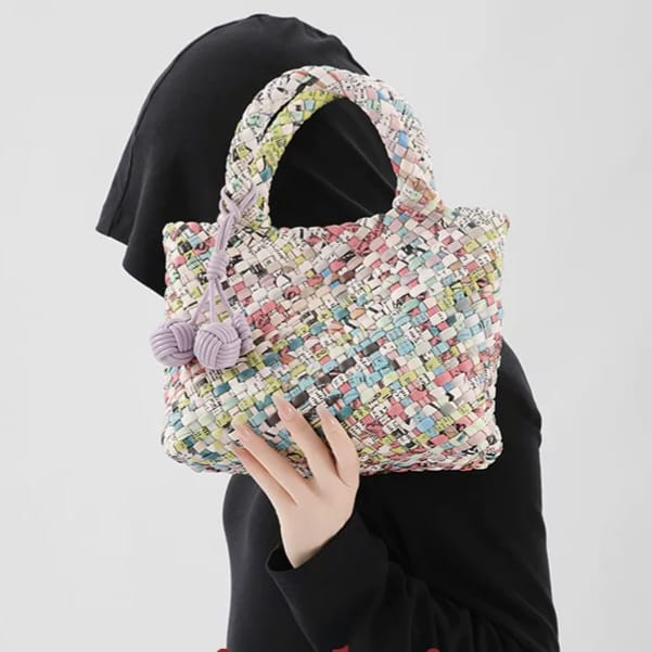 Multicolor Fringed Woven Raffia Shoulder Bag