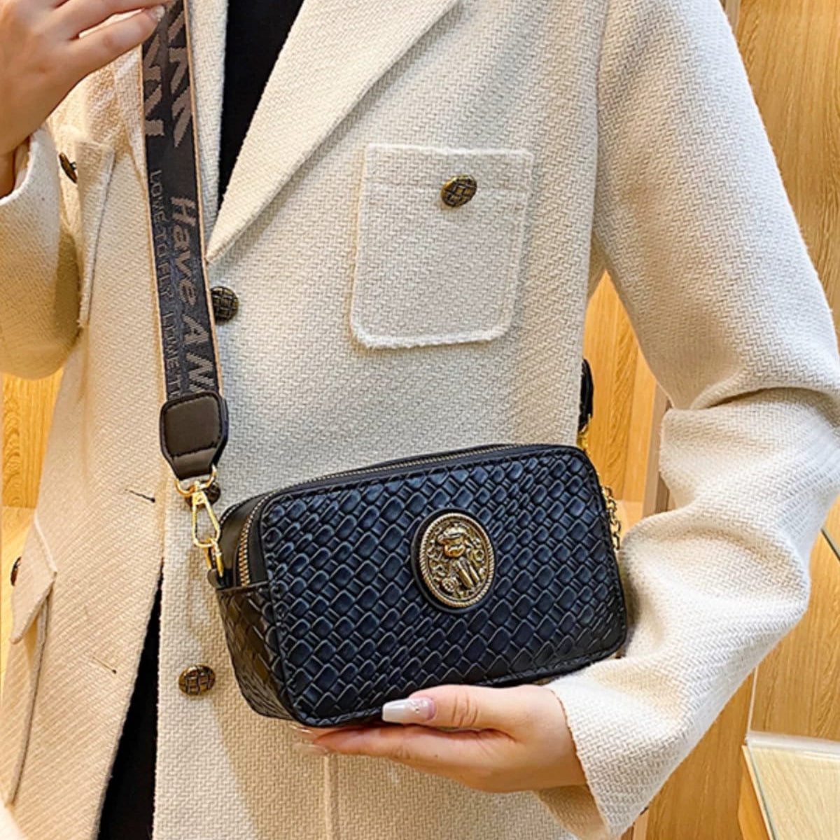 Metal Decorated Solid Color Simple Crossbody Bag