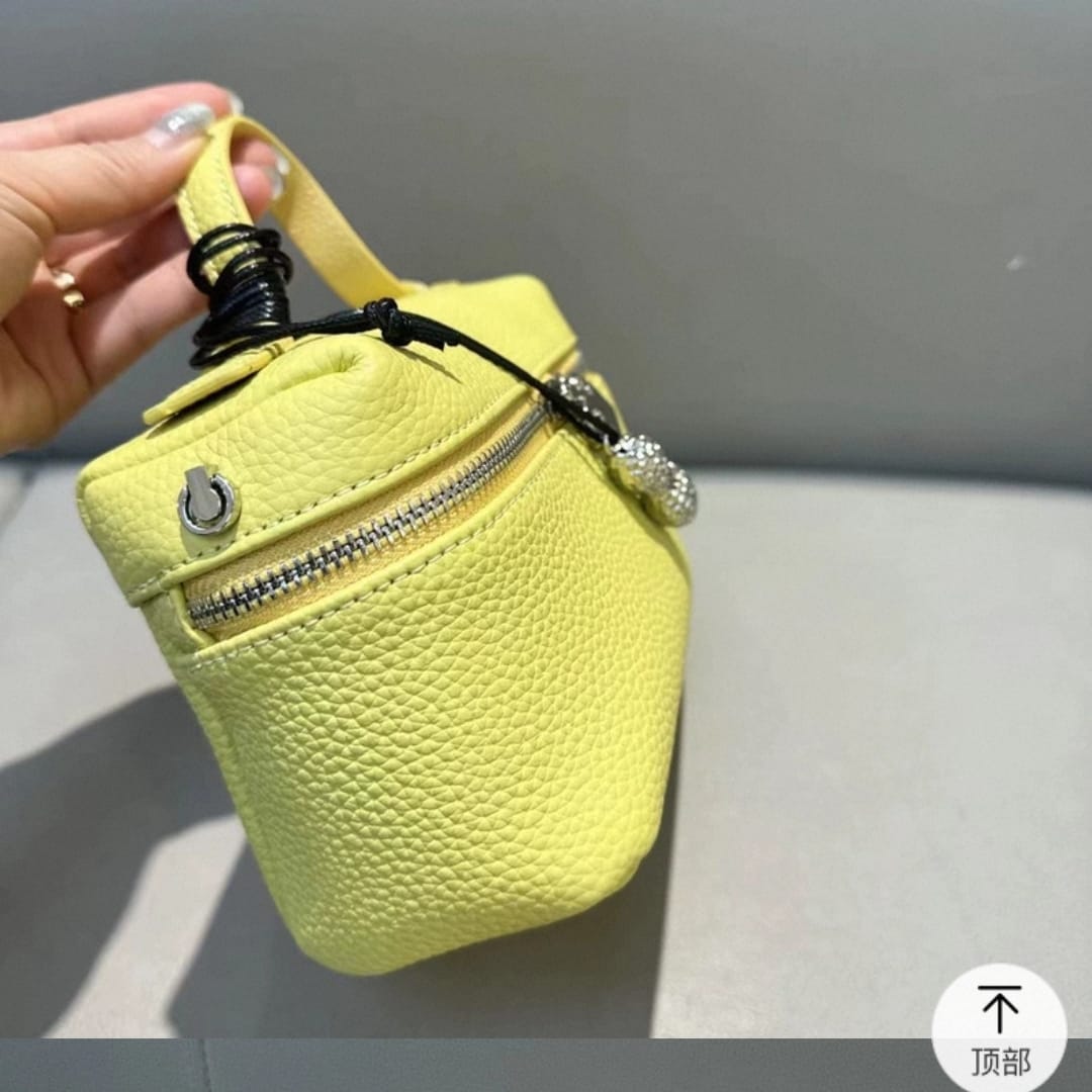 Women Textured Crossbody Sling Bag