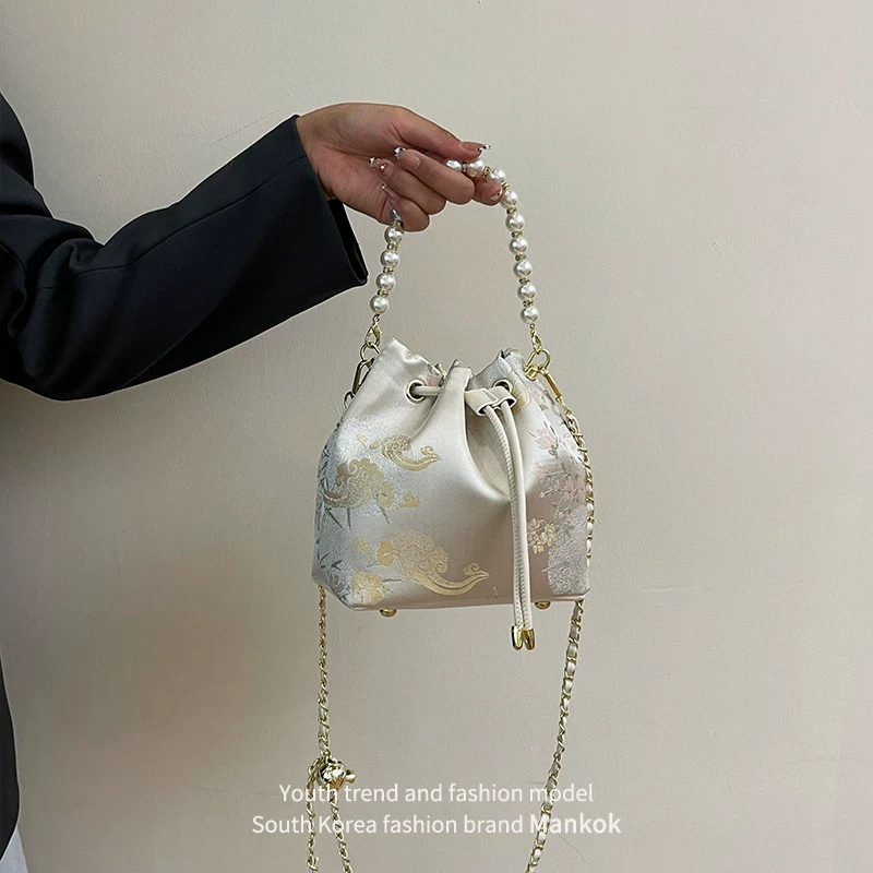 Chinese National Embroidered Pearl Bucket Women's Bag