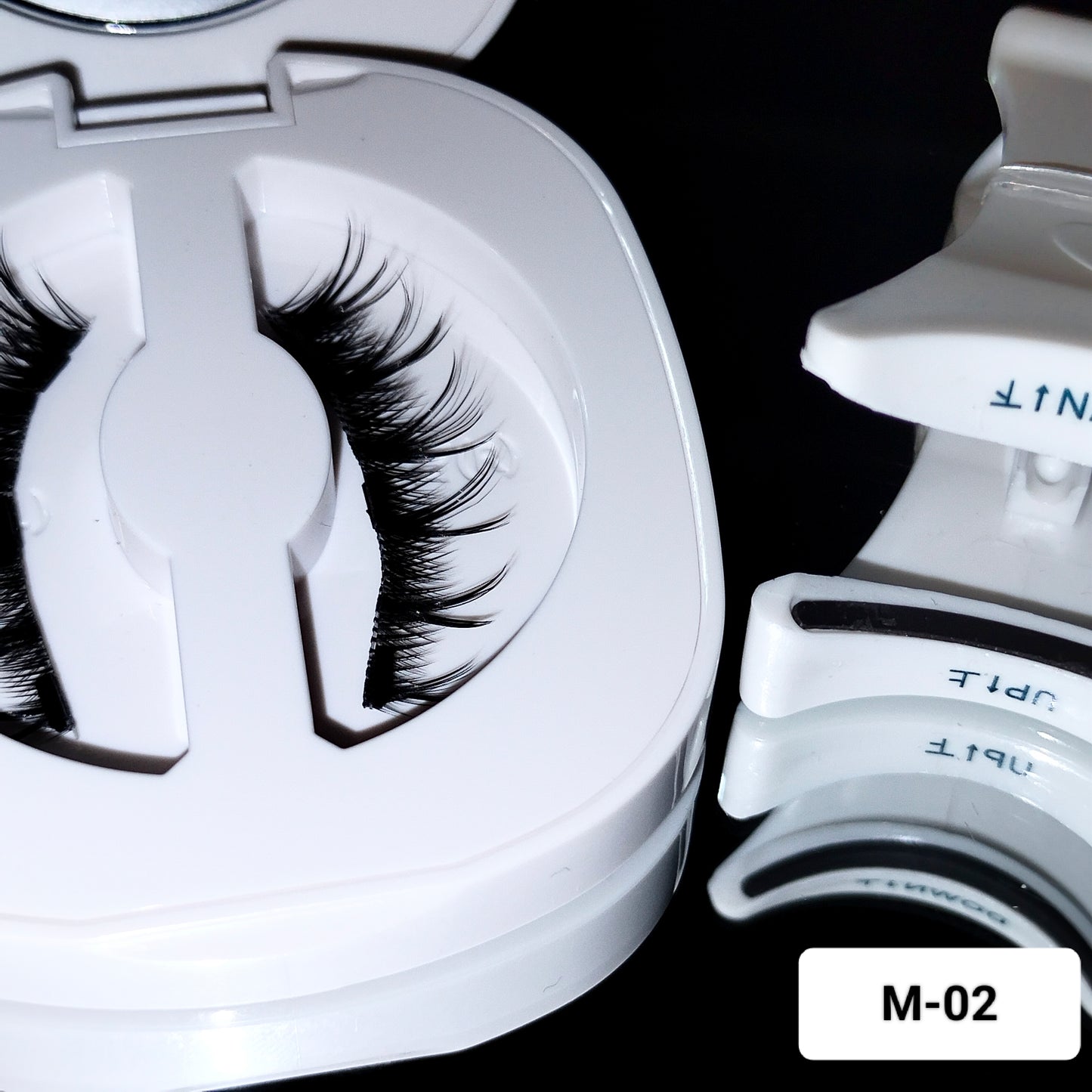 Magnetic Eyelashes & Applicator Set M-02