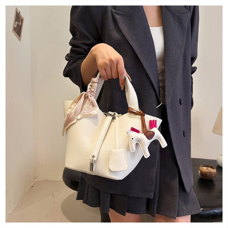 White Large Capacity PU Leather Bucket Bag