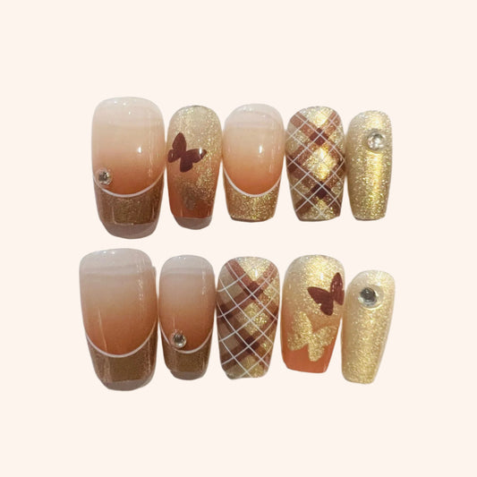 Y023 Press On Nails Short Coffin Shape