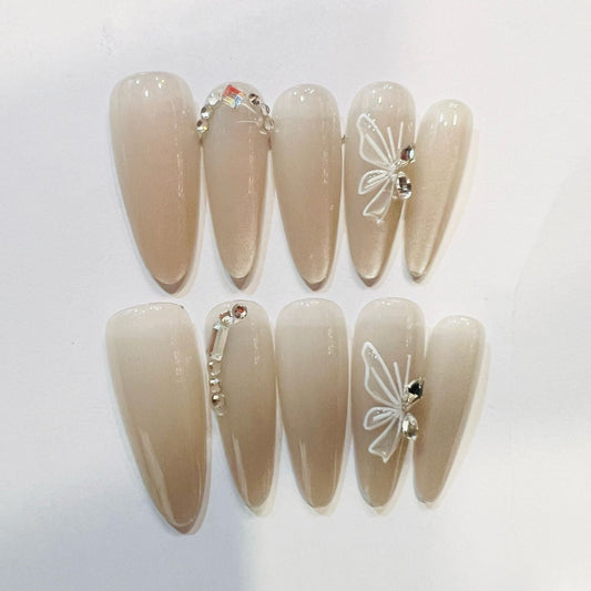 Y029 Press On Nails Stiletto Almond Shape