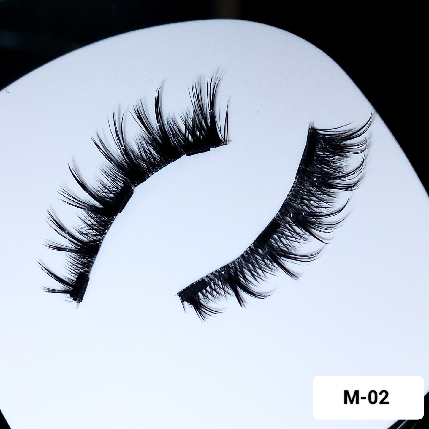 Magnetic Eyelashes & Applicator Set M-02