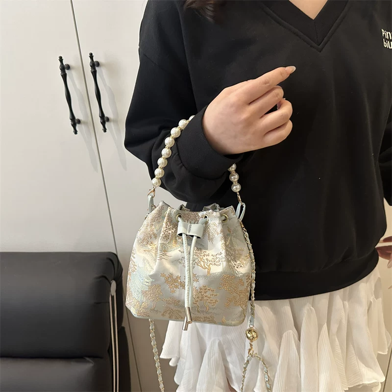 Chinese National Embroidered Pearl Bucket Women's Bag
